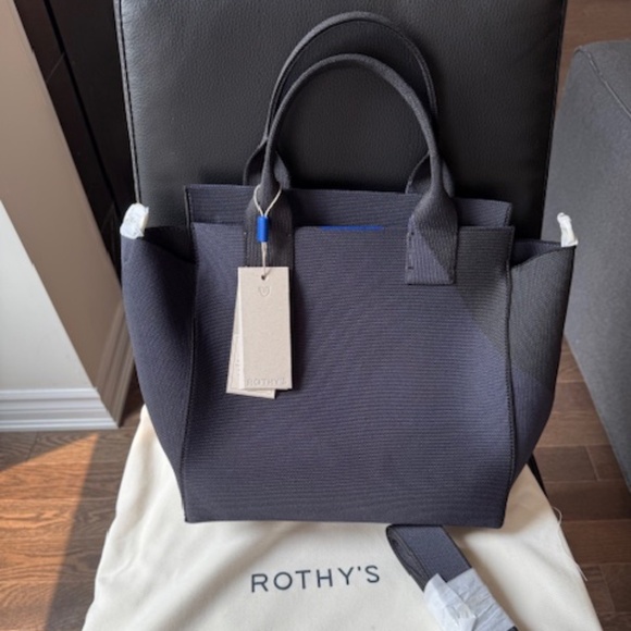 BNWT Rothy's The Handbag in Midnight Navy - Picture 1 of 6